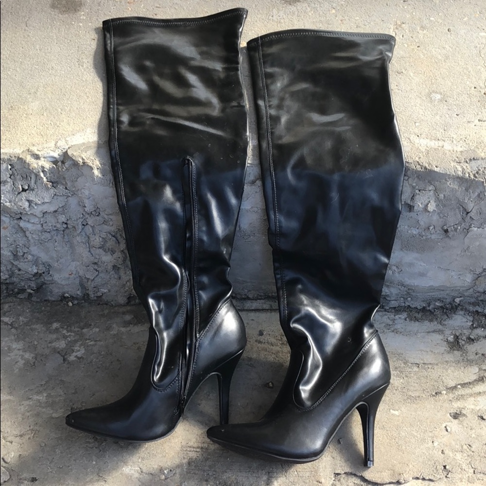 Chinese Laundry Z Skyfall boots, U.S. size 7.5